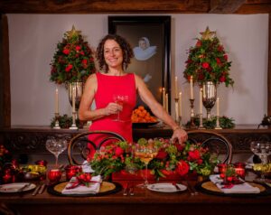 alex polizzi with christmas table